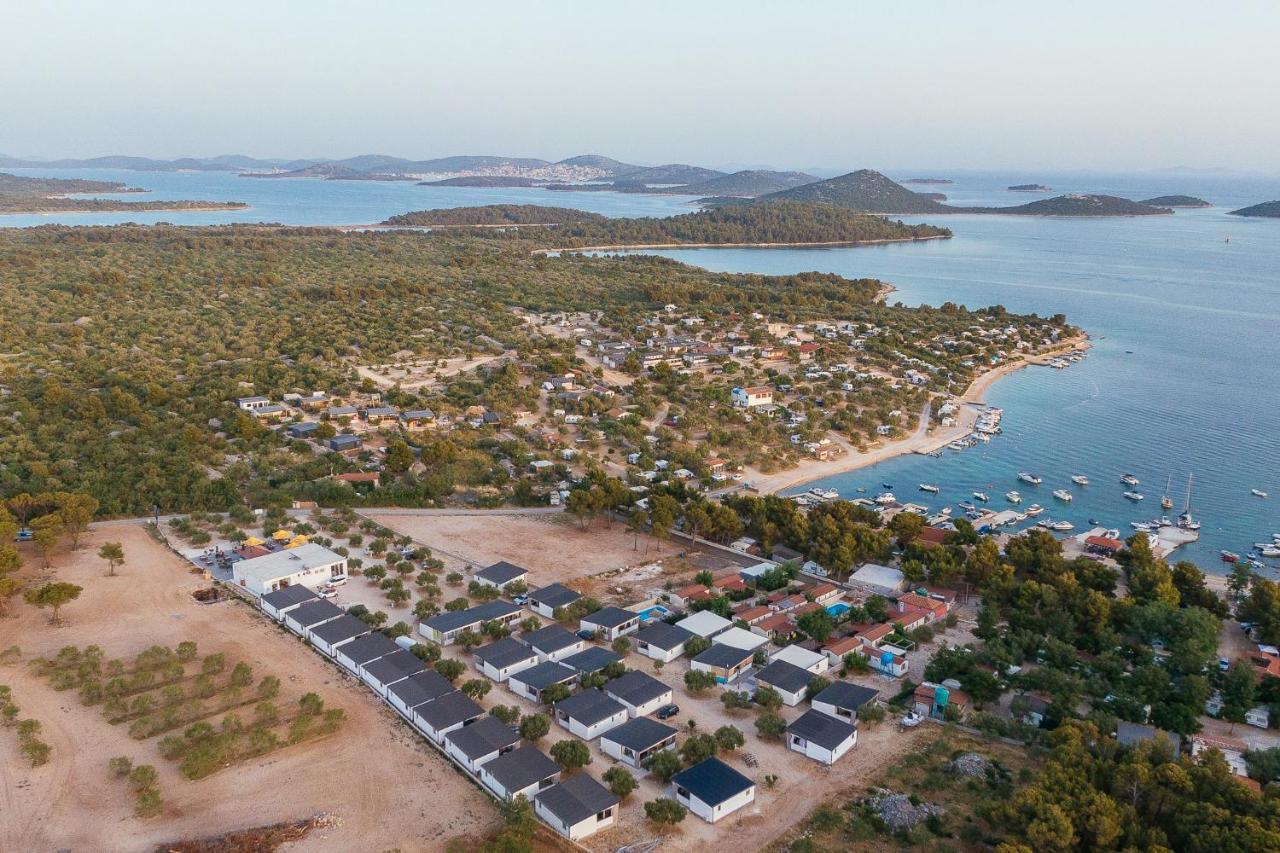 Amore Del Mare, Seaside Family Pace, Free Parking And Wifi In Camp Dalmatino Drage Eksteriør billede